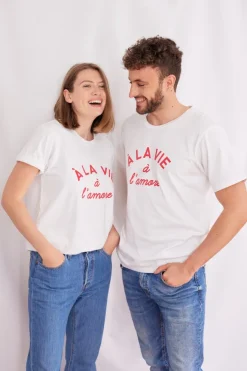 UN BAISER FRANÇAIS S’IL VOUS PLAIT – Le T-shirt